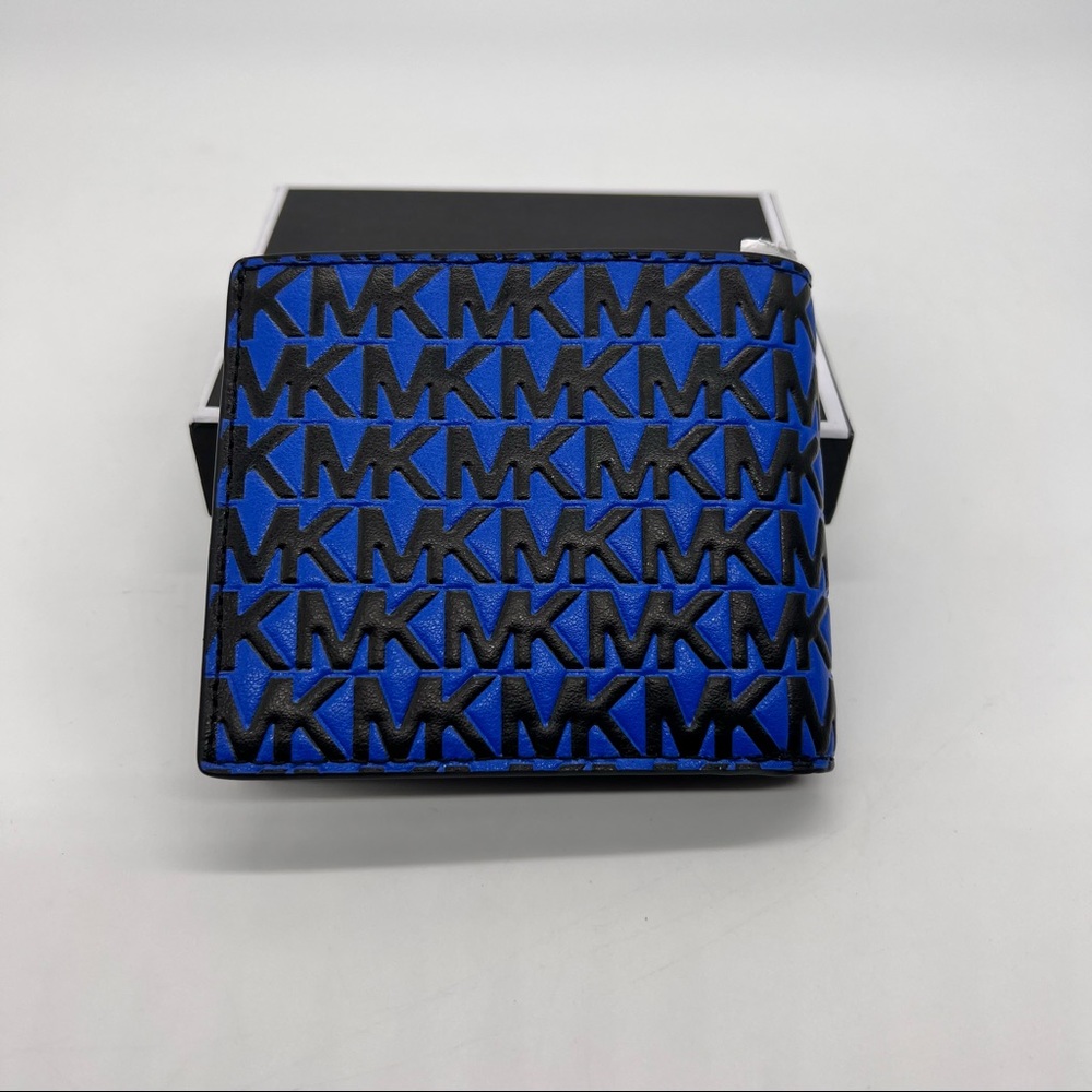 Michael Kors Greyson Logo Embossed Leather Billfold Men's Wallet - Picture 7 of 11